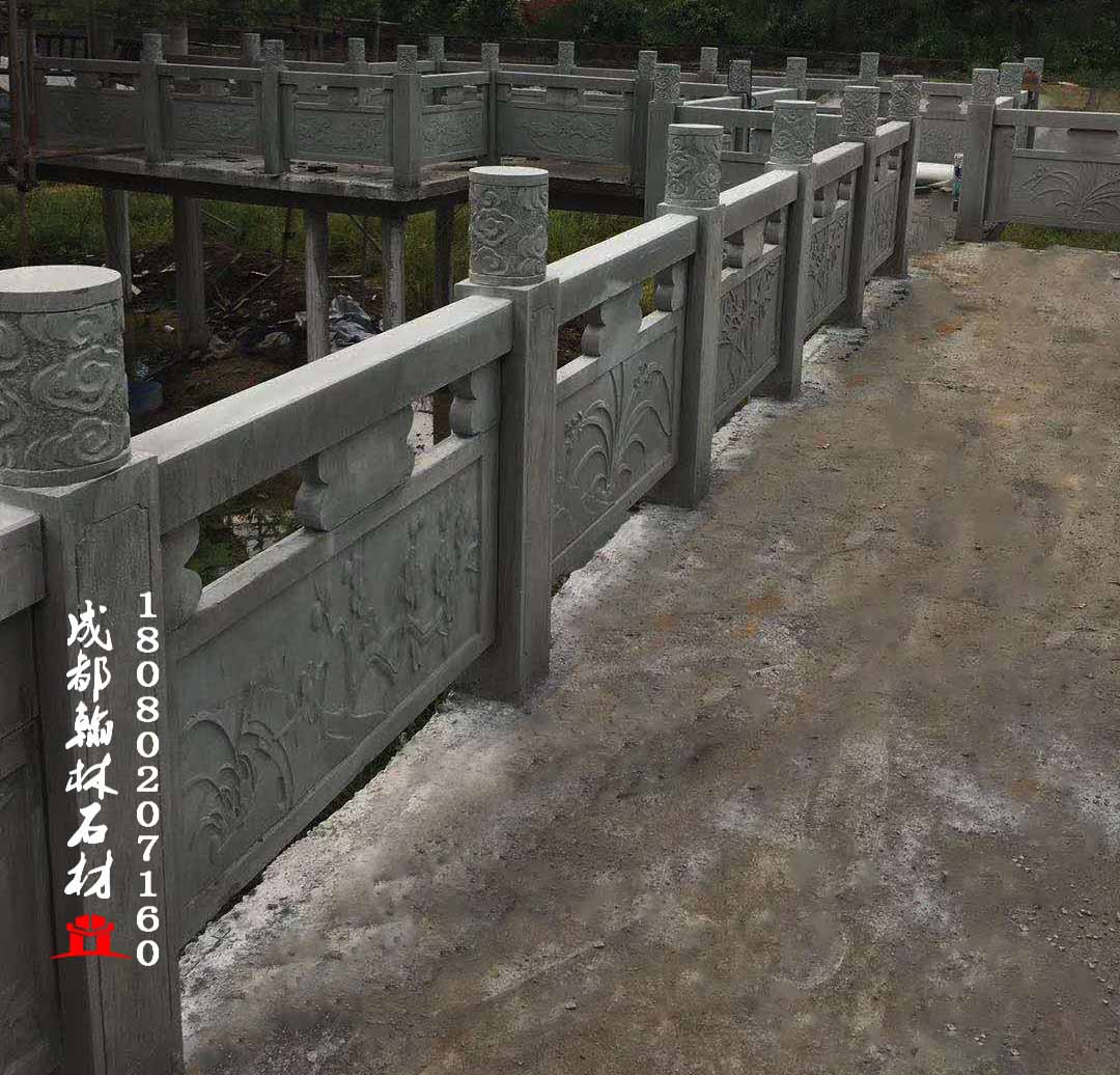 四川青石浮雕欄桿廠(chǎng)家價(jià)格常年不間斷供應(yīng) 